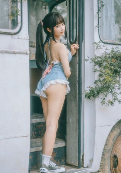 草莓视频在线播放免费_720高清在线观看