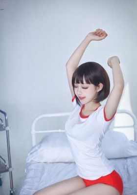 嗯啊h客厅伦女h_国产剧在线播放观看